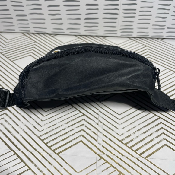 Darkwing Duck Disney Black Nylon Fanny Pack Hip Pack for Child - Picture 5 of 6